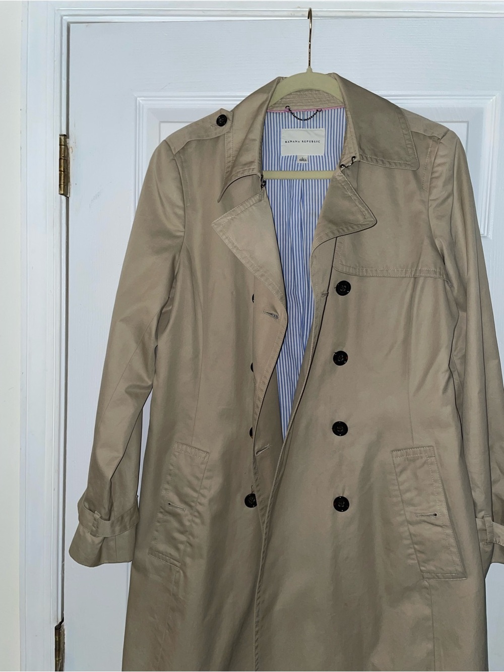 Banana Republic Beige Double-Breasted Trench Coat- L
